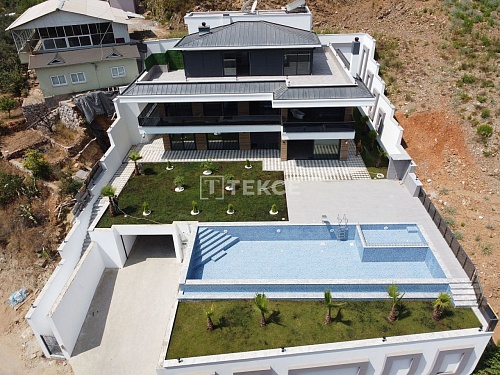 Вилла в Алании, Турция, 600 м2 фото 1