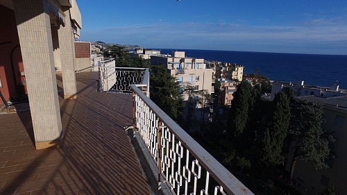 Апартаменты в Сан-Ремо, Италия, 110 м2 фото 1