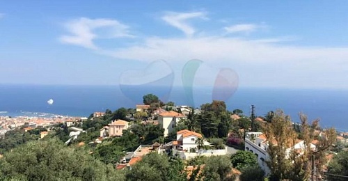 Вилла в Сан-Ремо, Италия, 200 м2 фото 1