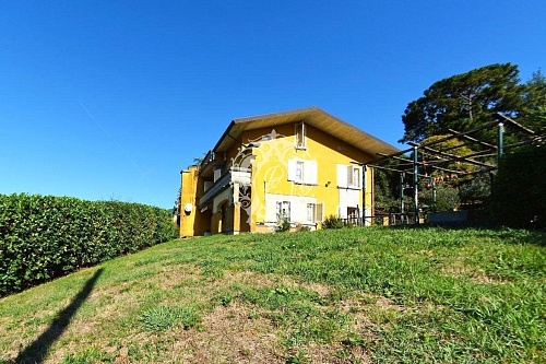 Вилла в Камайоре, Италия, 450 м2 фото 1