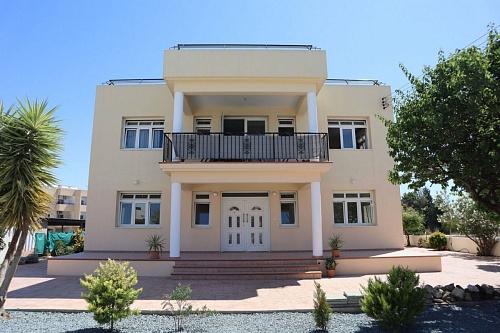 Вилла в Ларнаке, Кипр фото 1
