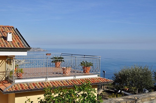 Вилла в Сан-Ремо, Италия, 270 м2 фото 1