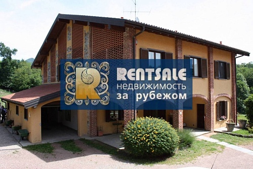 Вилла в Лавено-Момбелло, Италия, 400 м2 фото 1