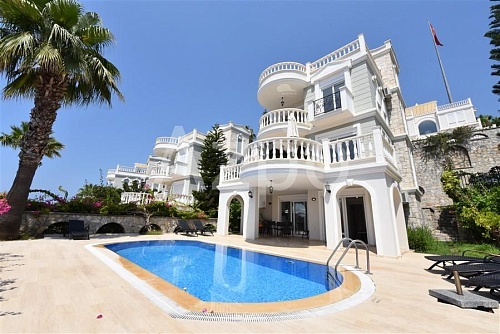 Вилла в Алании, Турция, 250 м2 фото 1