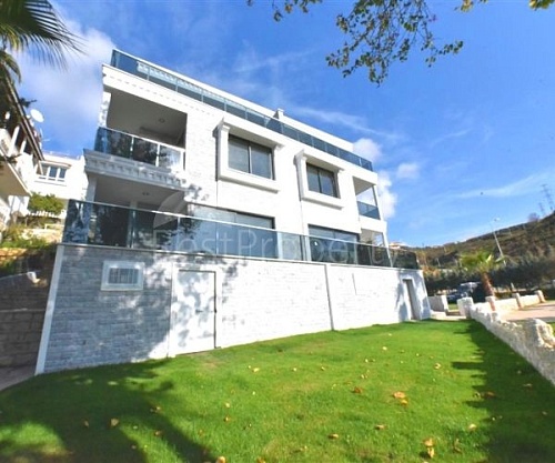 Вилла в Алании, Турция, 250 м2 фото 1