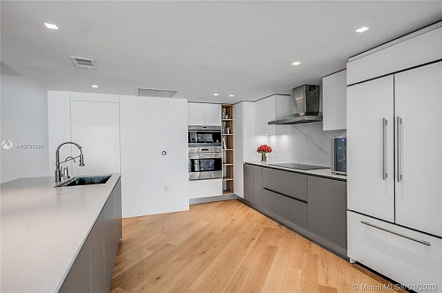 Квартира в Майами, США, 290 м2 фото 1