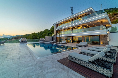 Вилла в Алании, Турция, 465 м2 фото 1