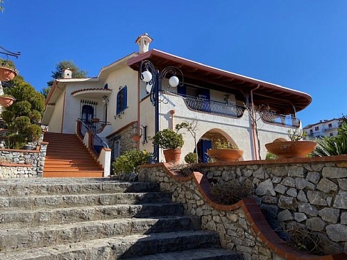 Вилла в Скалее, Италия, 200 м2 фото 1