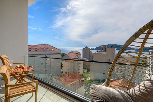 Апартаменты в Бечичи, Черногория, 70 м2 фото 1