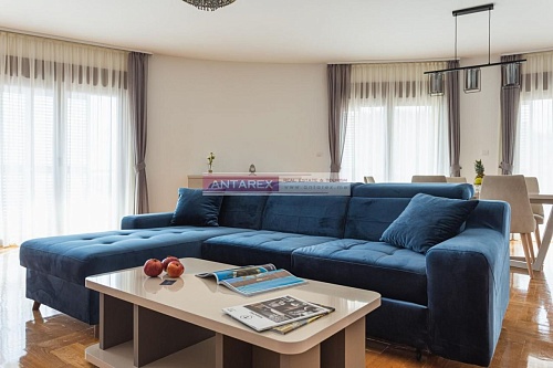 Апартаменты в Бечичи, Черногория, 130 м2 фото 1