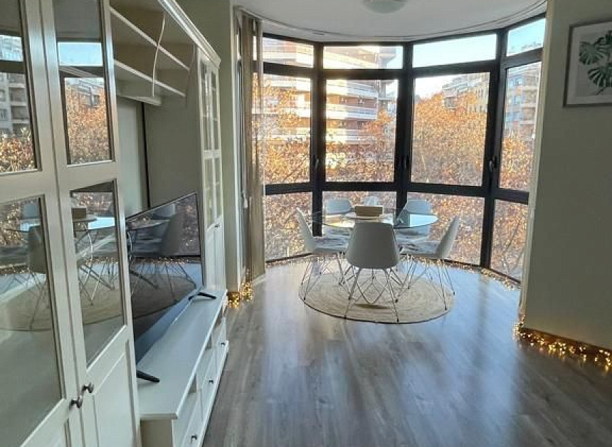 Квартира в Барселоне, Испания, 120 м2