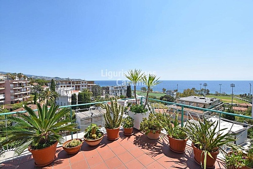 Пентхаус в Сан-Ремо, Италия, 89 м2 фото 1