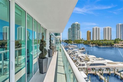 Квартира в Майами, США, 120 м2 фото 1