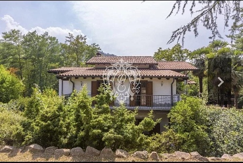 Вилла в Джерминьяге, Италия, 300 м2 фото 1