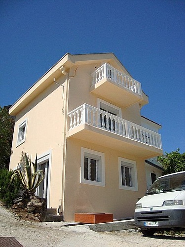 Дом в Крашичах, Черногория, 100 м2 фото 1