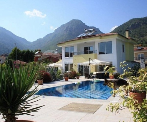 Вилла в Алании, Турция, 330 м2 фото 1