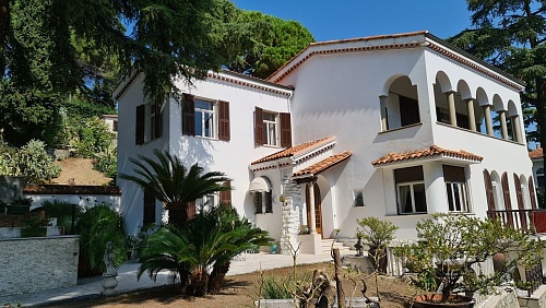 Вилла в Сан-Ремо, Италия, 500 м2 фото 1