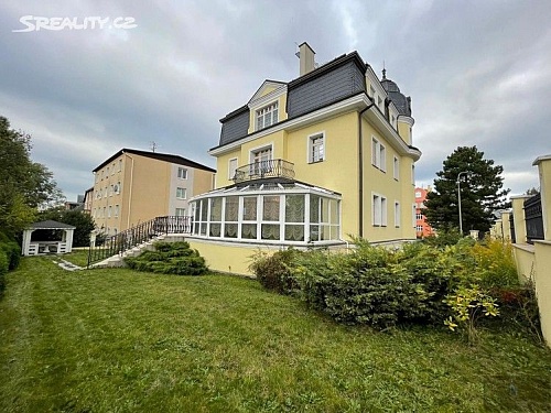 Вилла в Карловых Варах, Чехия, 1 127 м2 фото 1
