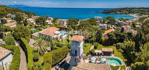 Вилла в Кап д’Антиб, Франция, 350 м2 фото 1