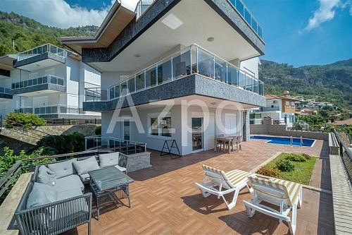 Вилла в Алании, Турция, 280 м2 фото 1