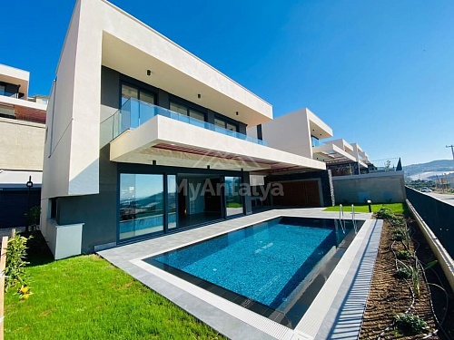 Вилла в Алании, Турция, 210 м2 фото 1