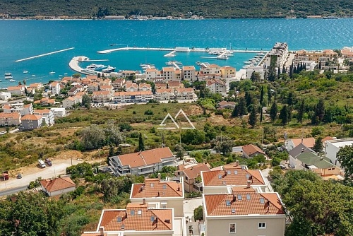 Квартира в Херцег-Нови, Черногория, 73 м2 фото 1