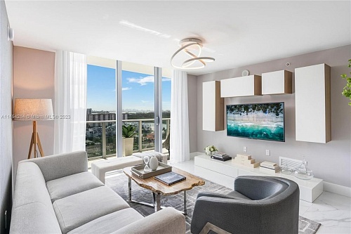 Квартира в Майами, США, 140 м2 фото 1