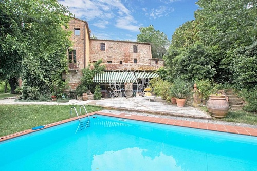 Дом в Сиене, Италия, 340 м2 фото 1