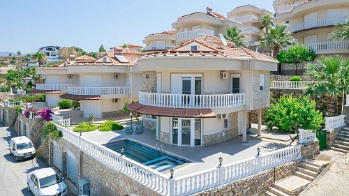 Вилла в Алании, Турция, 250 м2 фото 1