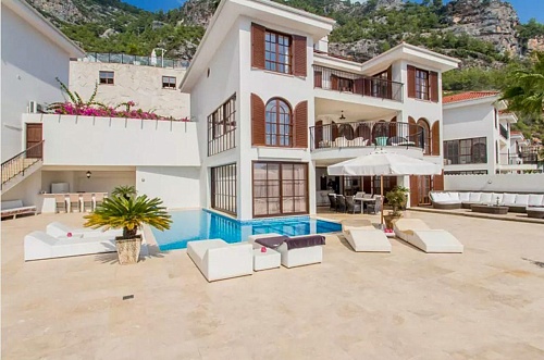 Вилла в Алании, Турция, 390 м2 фото 1