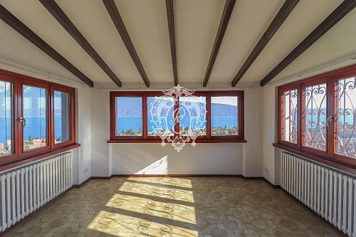 Вилла в Гарньяно, Италия, 300 м2 фото 1