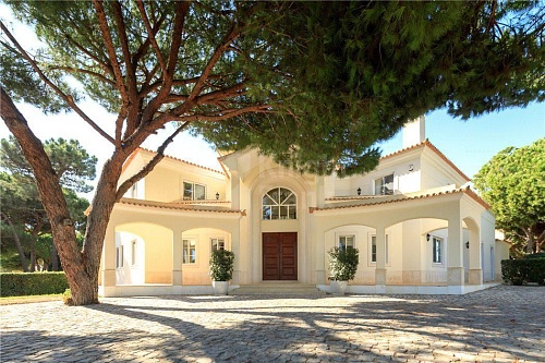 Вилла Квинта-до-Лаго, Португалия, 426 м2 фото 1