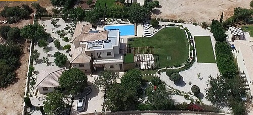 Вилла в Пафосе, Кипр, 400 м2 фото 1