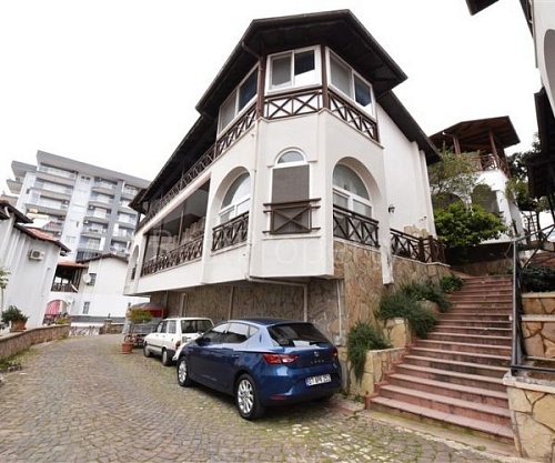 Вилла в Алании, Турция, 220 м2 фото 1
