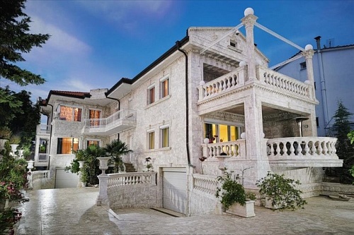 Вилла в Салониках, Греция, 450 м2 фото 1