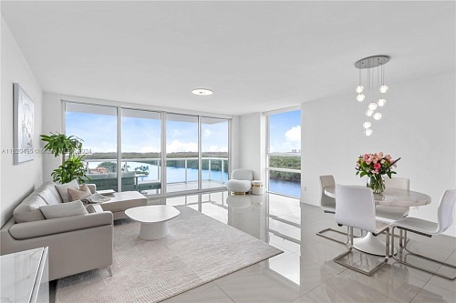 Квартира в Майами, США, 160 м2 фото 1