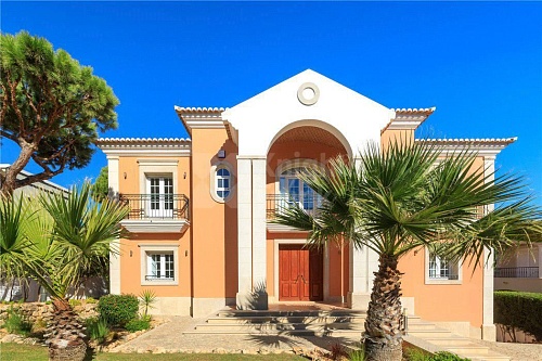 Вилла Квинта-до-Лаго, Португалия, 470 м2 фото 1