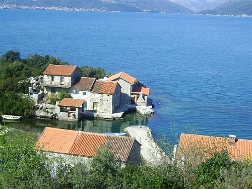 Дом в Тивате, Черногория, 100 м2 фото 1