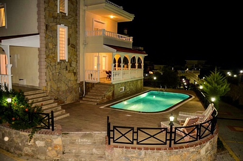 Вилла в Инжекуме, Турция, 450 м2 фото 1