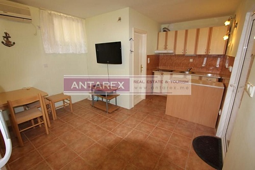 Апартаменты в Херцег-Нови, Черногория, 30 м2 фото 1