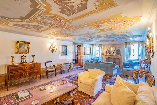 Апартаменты в Венеции, Италия, 277 м2 фото 1