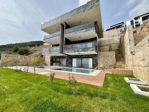 Вилла в Алании, Турция, 240 м2 фото 1