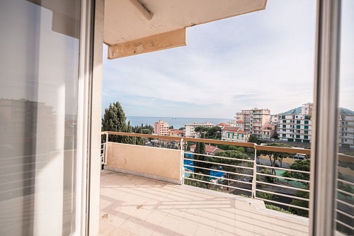 Апартаменты в Сан-Ремо, Италия, 110 м2 фото 1