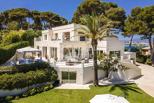 Вилла в Кап д’Антиб, Франция, 450 м2 фото 1