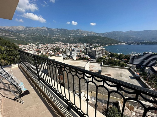 Квартира в Будве, Черногория, 50 м2 фото 1