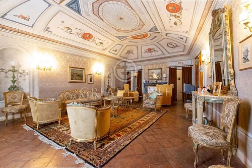 Вилла в Маджоне, Италия, 1 332.85 м2 фото 1