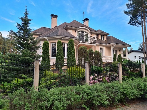 Дом в Рижском крае, Латвия, 1 200 сот. фото 1