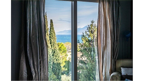 Пентхаус у озера Гарда, Италия, 350 м2 фото 1