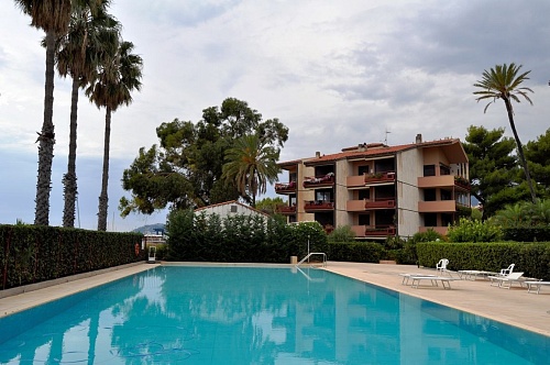 Апартаменты в Сан-Ремо, Италия, 40 м2 фото 1