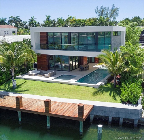 Вилла в Майами, США, 380 м2 фото 1
